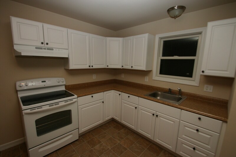 Building Photo - 164 Old Croton Rd