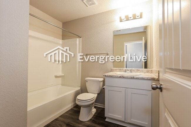 Building Photo - 101 Westwood Dr