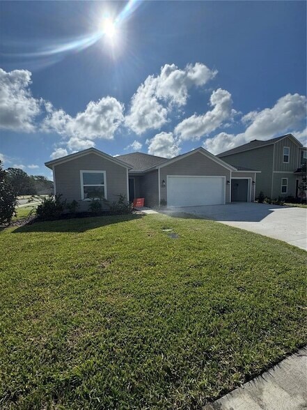 Building Photo - 8283 SW 42nd Cir