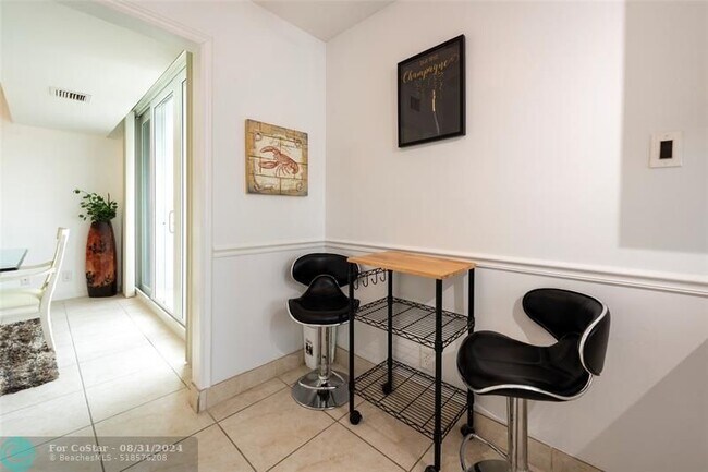 Building Photo - 1370 S Ocean Blvd