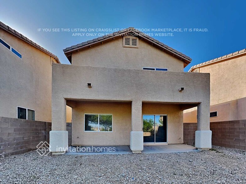 Building Photo - 9800 Red Horse St