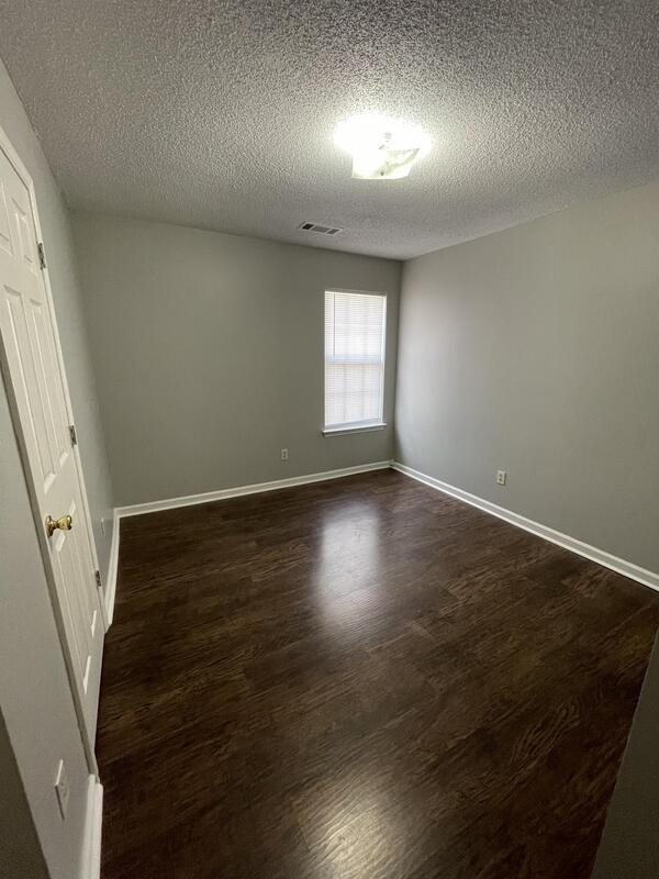 Building Photo - 7785 Shadowland Dr