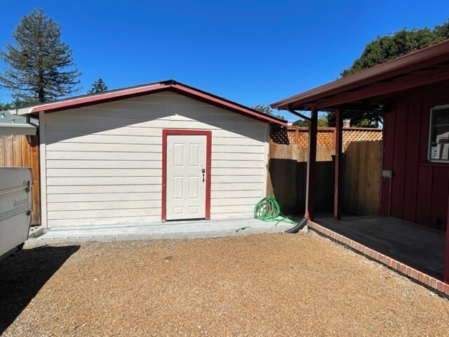 Building Photo - 920 Beaver St