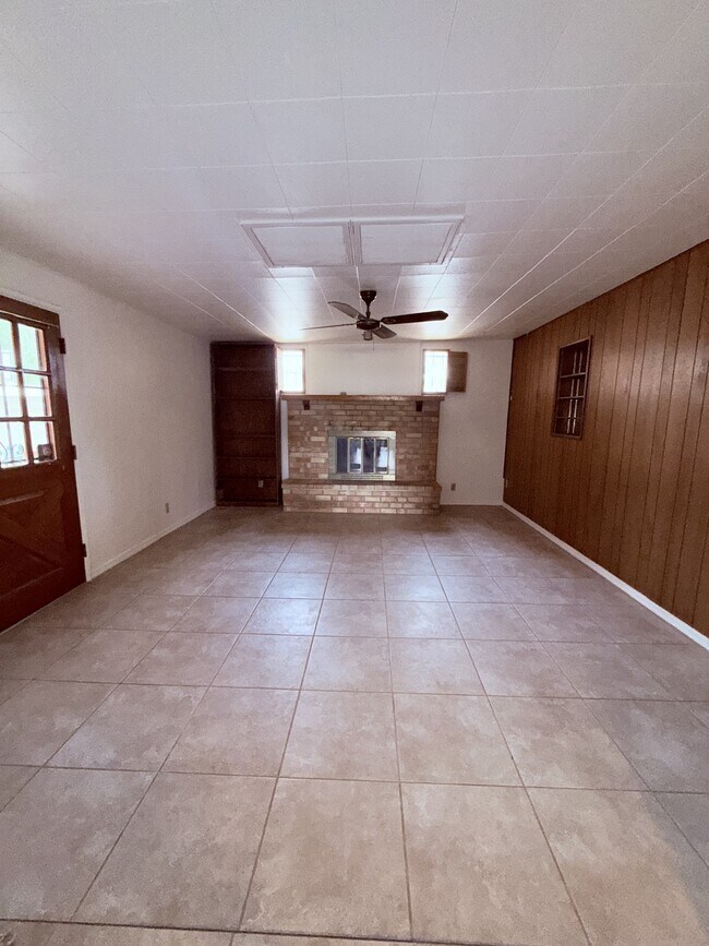 Building Photo - 4834 N Los Altos Pl