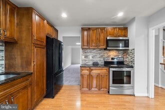 Building Photo - 9419 Horizon Run Rd