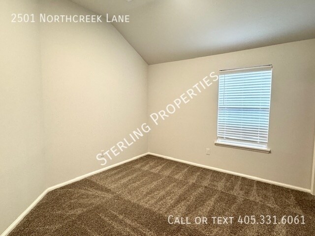 Building Photo - 2501 Northcreek Ln