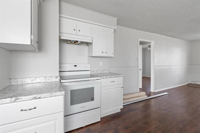 Building Photo - 120 E Monterey St