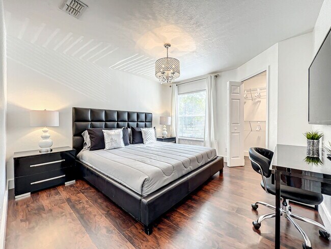 Building Photo - Pissarro Drive, Orlando, FL 32819 - 1 BR 1 BA condo