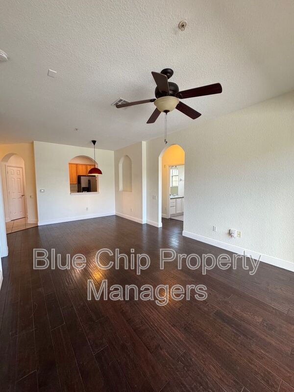 Building Photo - 6402 Cava Alta Dr