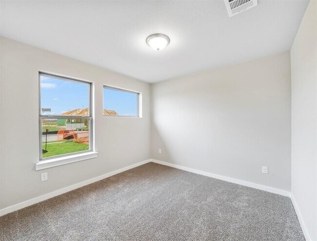 Building Photo - 30743 Wicklow Gdns Dr