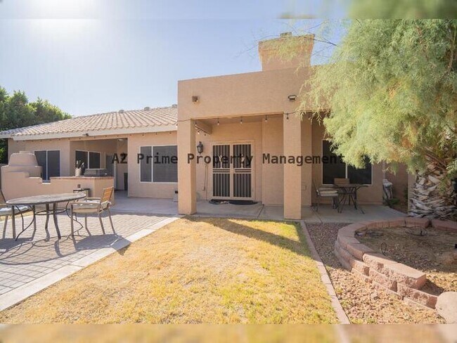 Building Photo - 6123 W Louise Dr