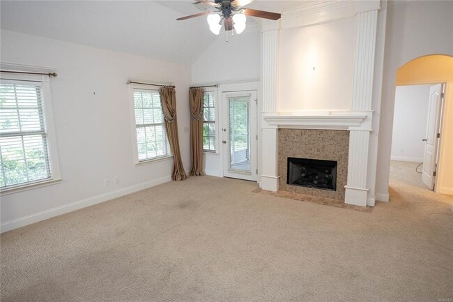 Building Photo - 106 Sweet Meadow Ct
