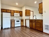 Building Photo - N0293