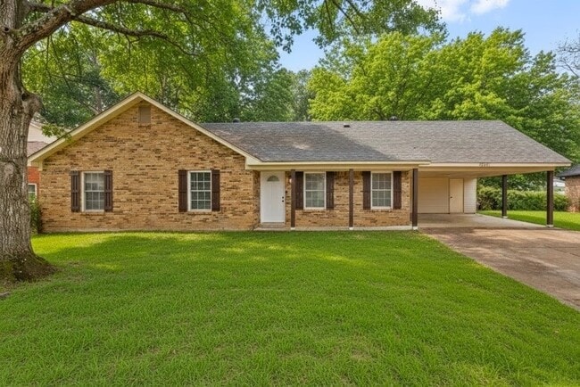 Building Photo - 6864 Aspenhill Dr