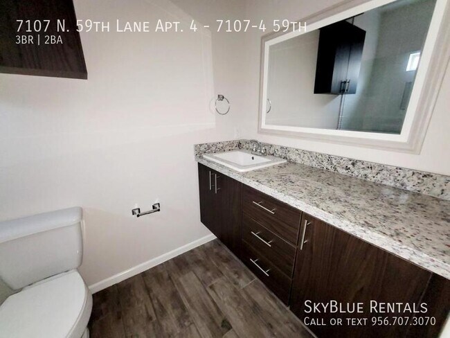 Building Photo - 7107 N 59th Ln