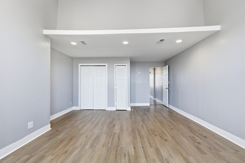 Building Photo - 546 N Fulton Ave