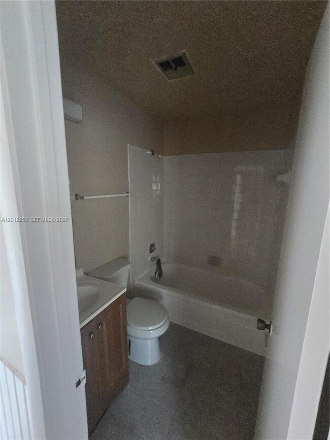 Building Photo - 1630 Sandpiper Blvd