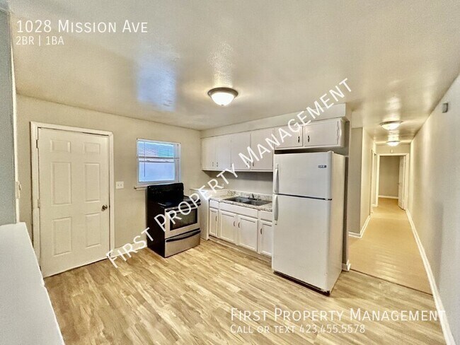 Building Photo - 1028 Mission Ave