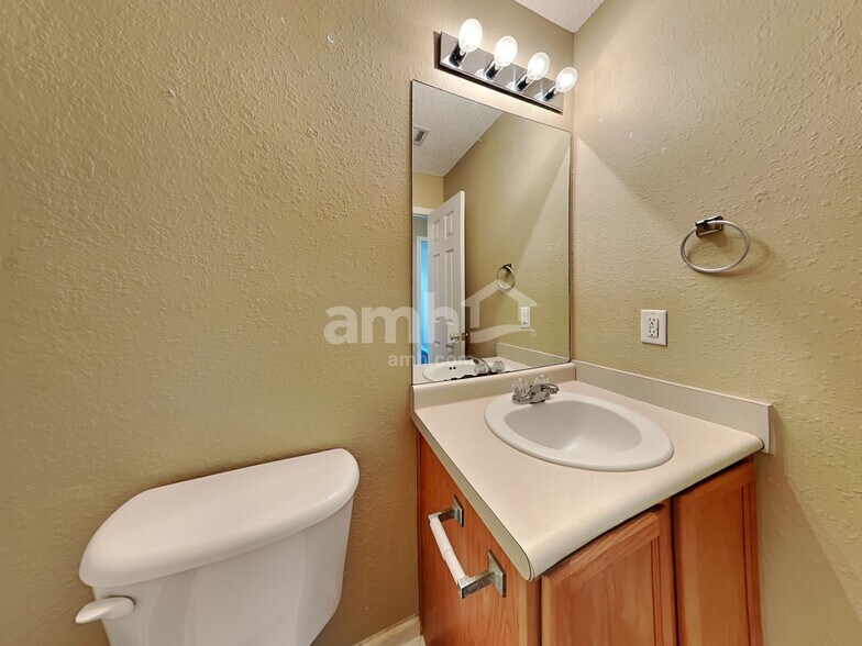 Building Photo - 64 Cordage Cir