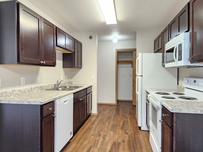 Building Photo - Prairie Gardens Apartments