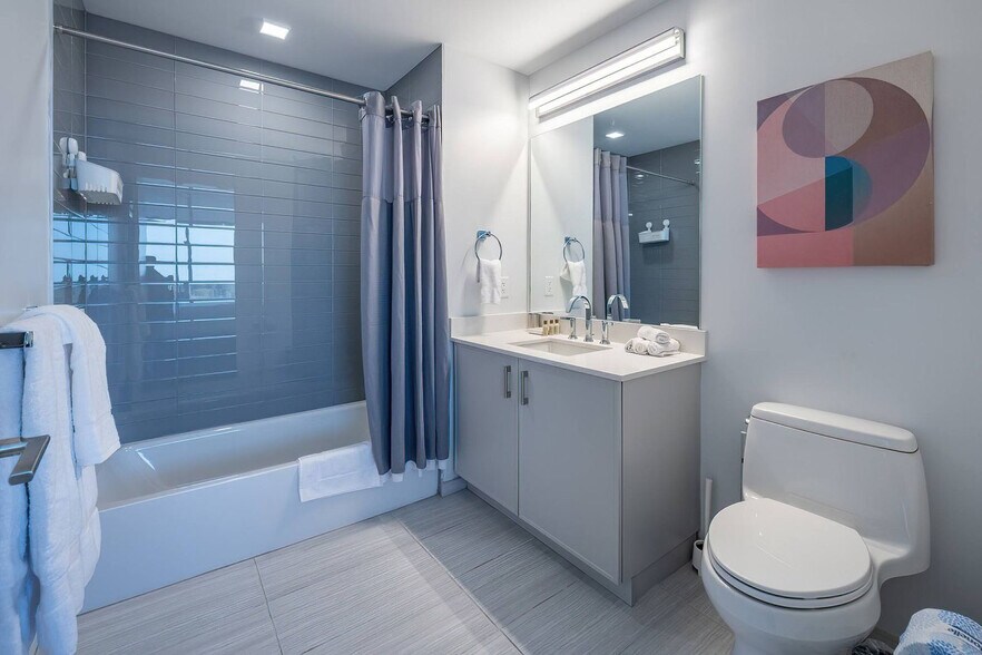 Building Photo - 405 Atlantic St