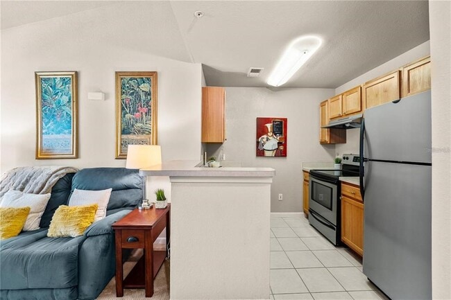 Building Photo - 9117 Lee Vista Blvd