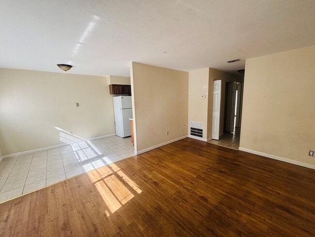 Building Photo - Baxley - 1915