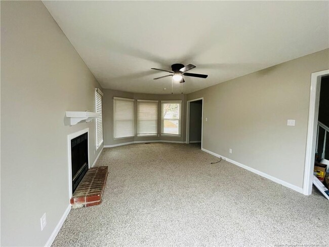 Building Photo - 5767 Pepperbush Dr