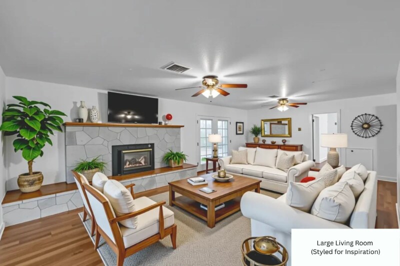 Building Photo - 726 N Valley View Dr