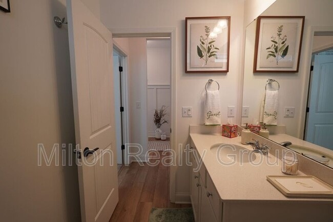 Building Photo - 108 Providence Crk Dr