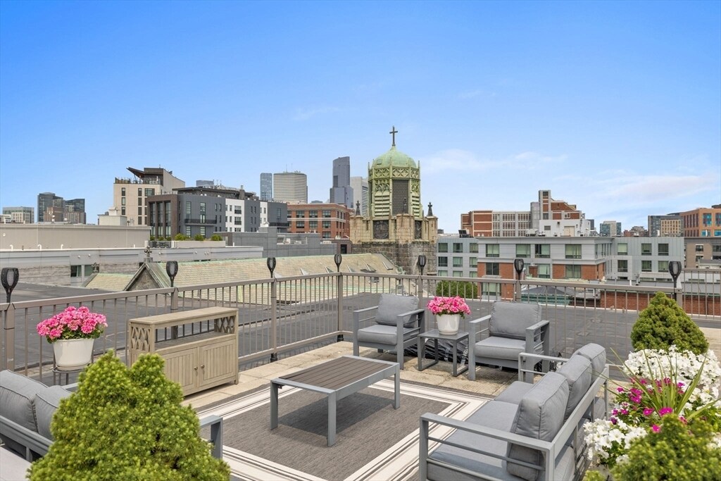 Building Photo - 150 Dorchester Ave