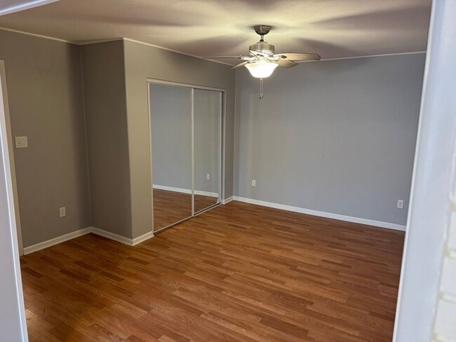 Building Photo - 7932 Whitcomb St