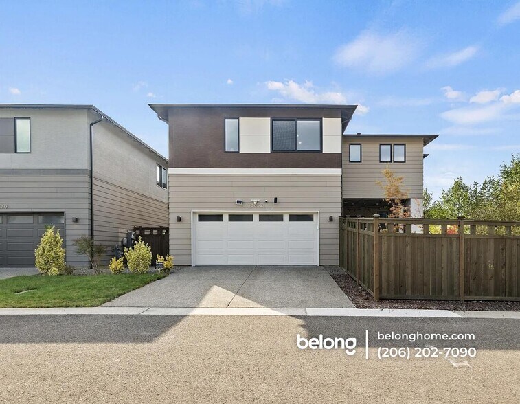 Building Photo - 33352 Holly Ave SE