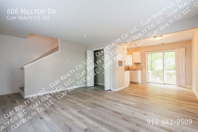 Building Photo - 606 Hilltop Dr