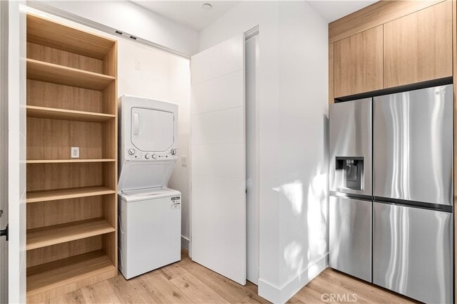 Building Photo - 7663 Maestro Ave