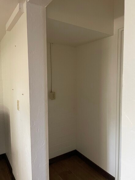 Building Photo - 2214 Nolte Dr