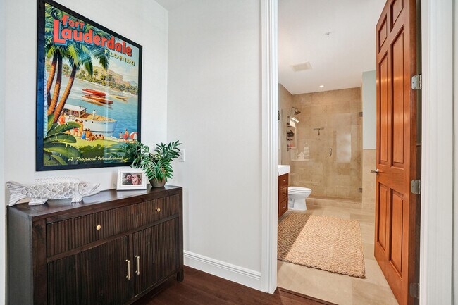 Building Photo - 516 Hendricks Isle