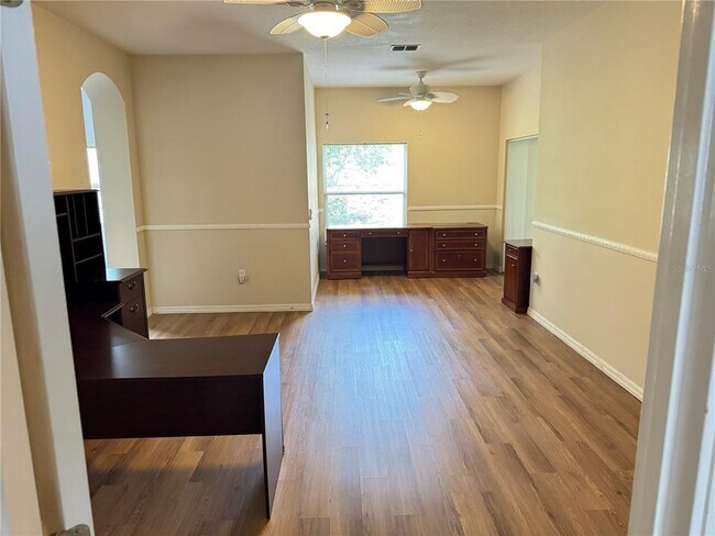 Building Photo - 275 Rock Springs Dr