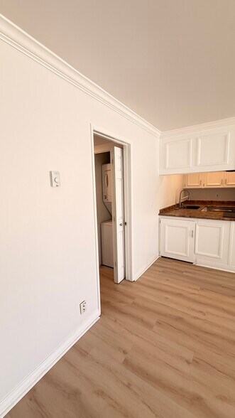 Building Photo - 4104 Emerald St