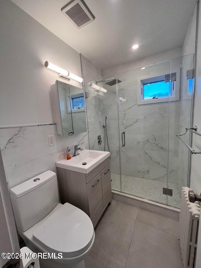 Building Photo - 96 Paterson Ave