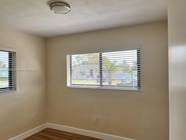 Building Photo - 11535 SW 139th Terrace