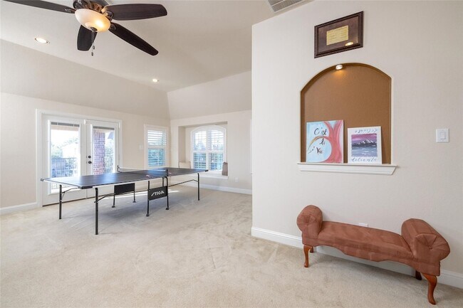 Building Photo - 6728 S Fork Dr