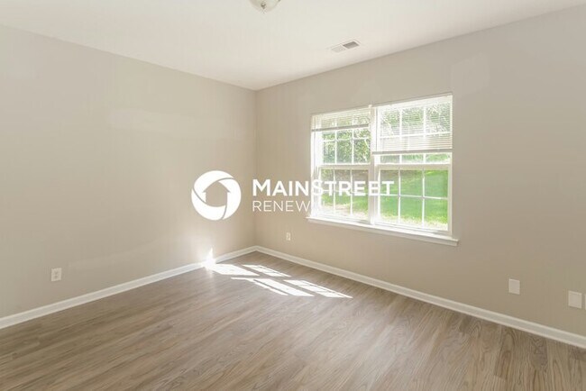 Building Photo - 4 Bedroom Pet-Friendly Home in Huntersvill...