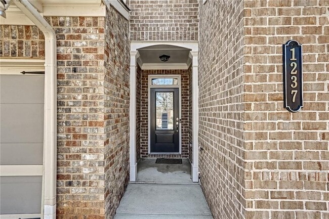 Building Photo - 1237 Foxcroft Ln