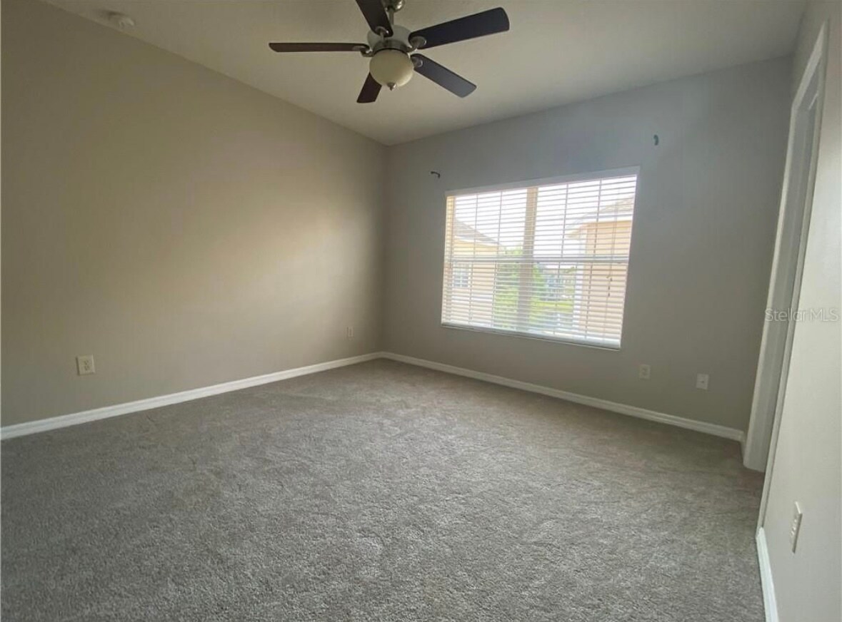 2nd floor master bedroom - 408 Blue Bayou Ln