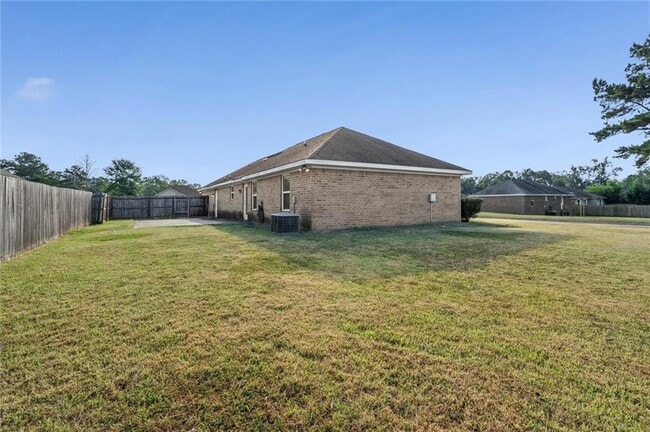 Building Photo - 9472 Fox Ct W