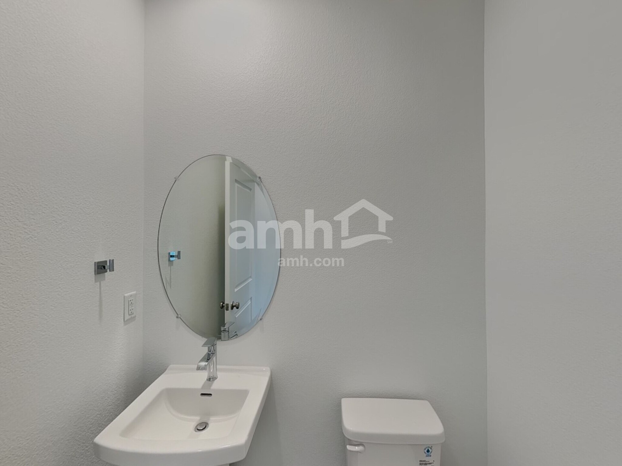 Building Photo - 5213 Turnstone St SE