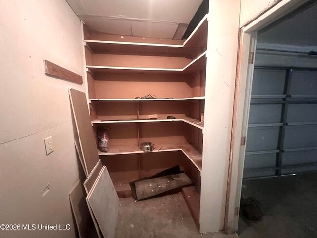 Building Photo - 405 Beaver Creek Dr