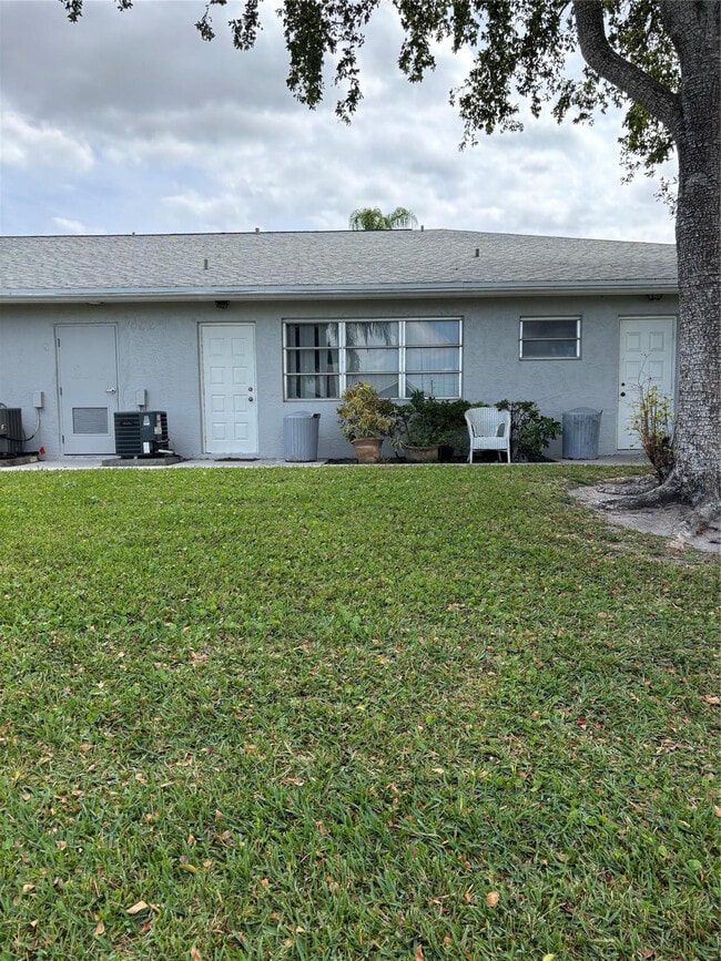 Building Photo - 14748 Canalview Dr