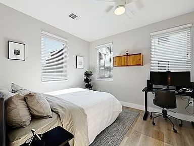 Building Photo - "Chic 2-Bed Gem in Vibrant East Austin Locale – Welcome Home!"